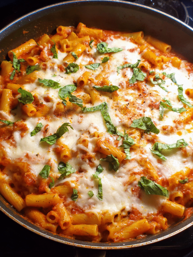 One-pot cheesy baked ziti skillet with melted mozzarella