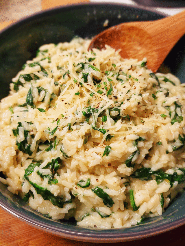 creamy spinach rice cooked in one pot