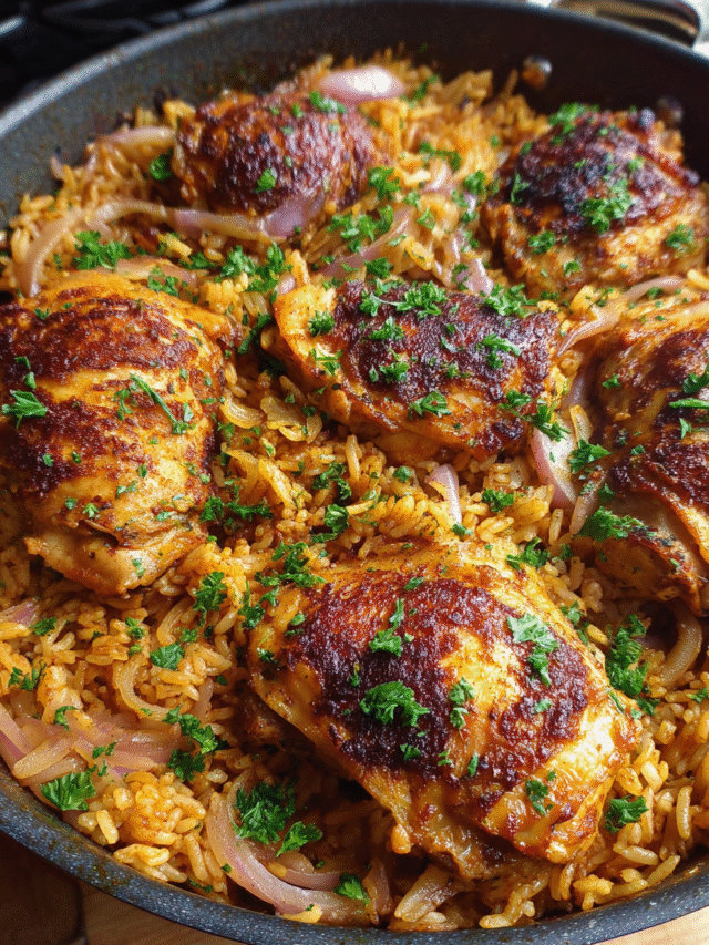 Paprika chicken baked with rice in skillet