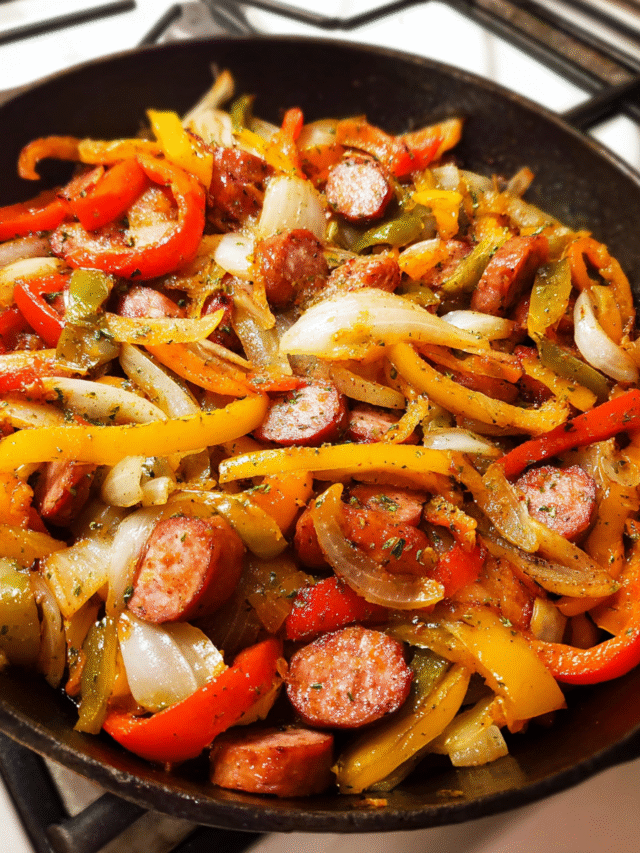 Sausage and peppers skillet cooked in one pan