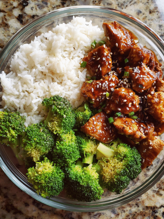 Teriyaki chicken meal prep with rice and broccoli in containers