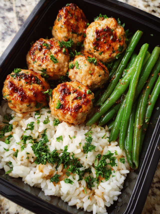 Turkey meatball meal prep with rice and green beans in containers