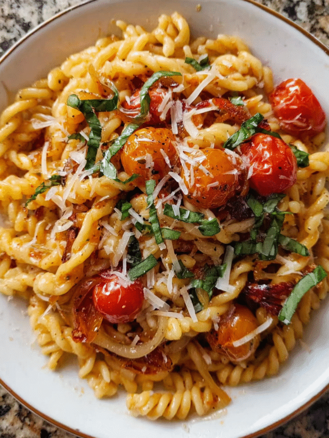 cropped-Caramelized-Onion-and-Burst-Tomato-Pasta1.png